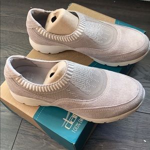Slip-on Sneakers